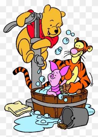 Winnie The Pooh, Piglet And Tigger Clip Art 2 - Winnie The Pooh Washing - Png Download